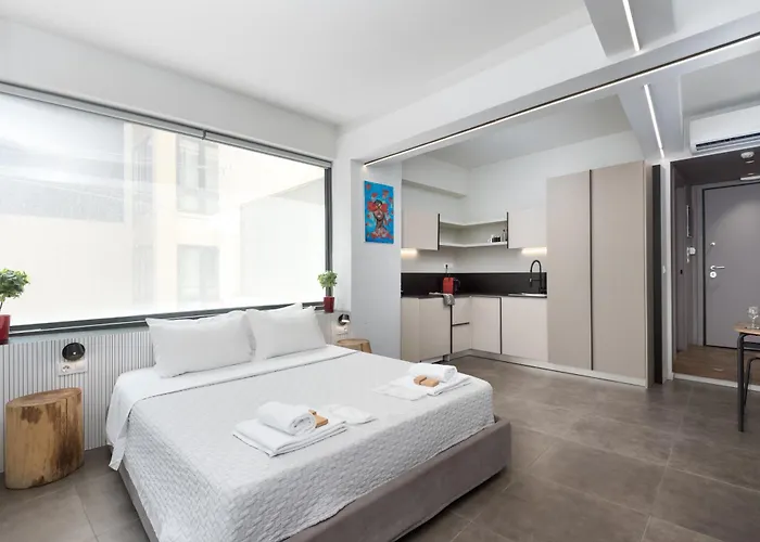 M17 Studios & Suites In The Heart Of